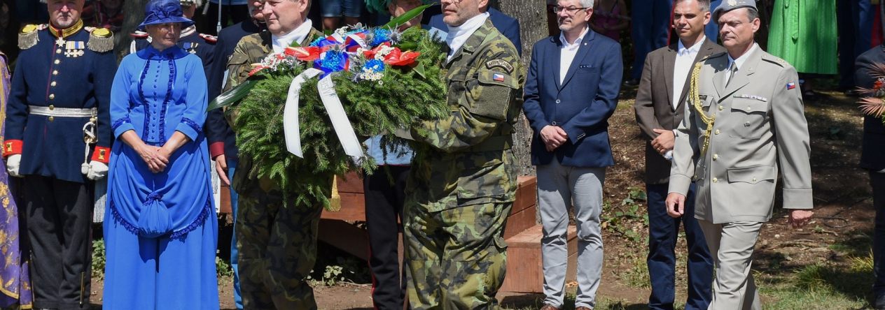 rtm. Václav Slavík, nrtm. Jiří Kadečka a pplk. Ing. Jaroslav Tesař